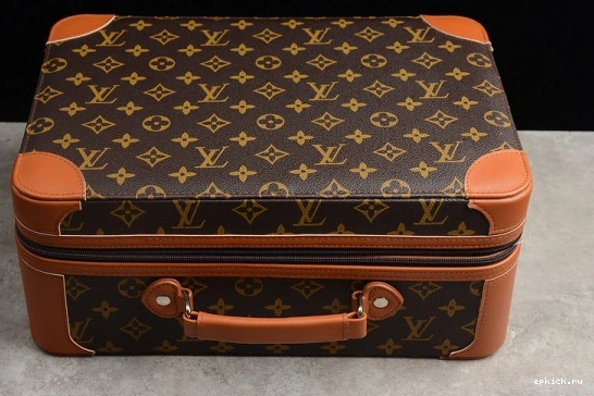 Rep EP 1 AQ0818-158 AIR JORDAN O-W -LouiV CASE) (WITH AQ0818-158 0108